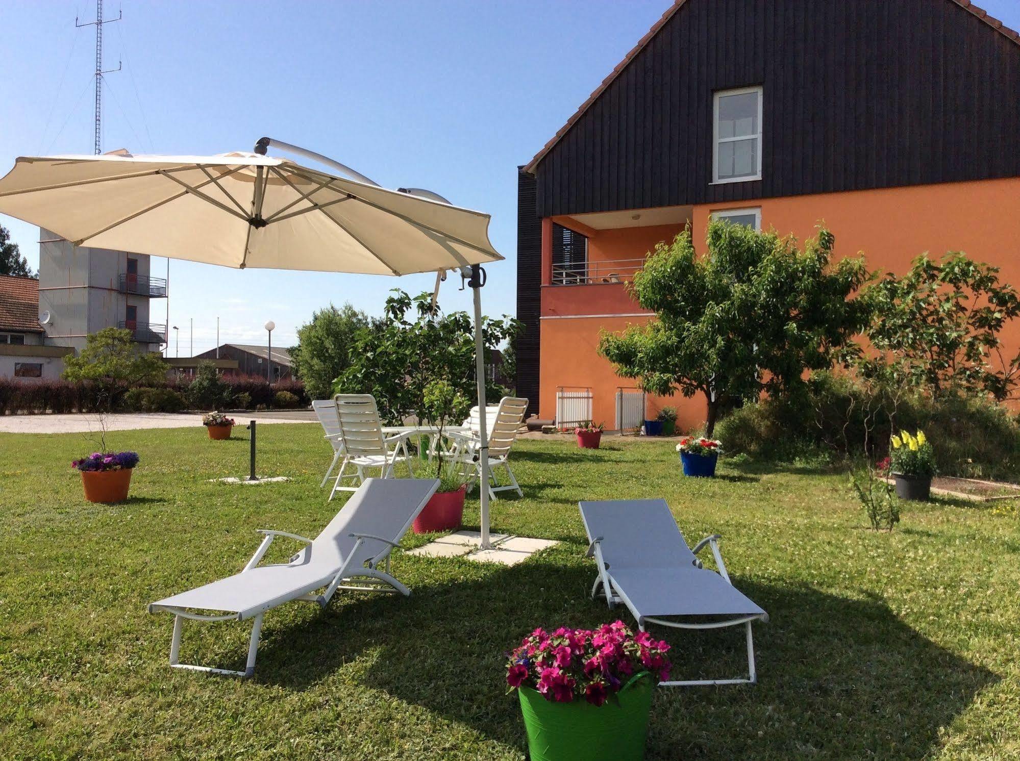 Hotel Des Bois Seltz Εξωτερικό φωτογραφία